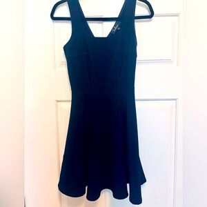 Elegant Navy Sleeveless Dress